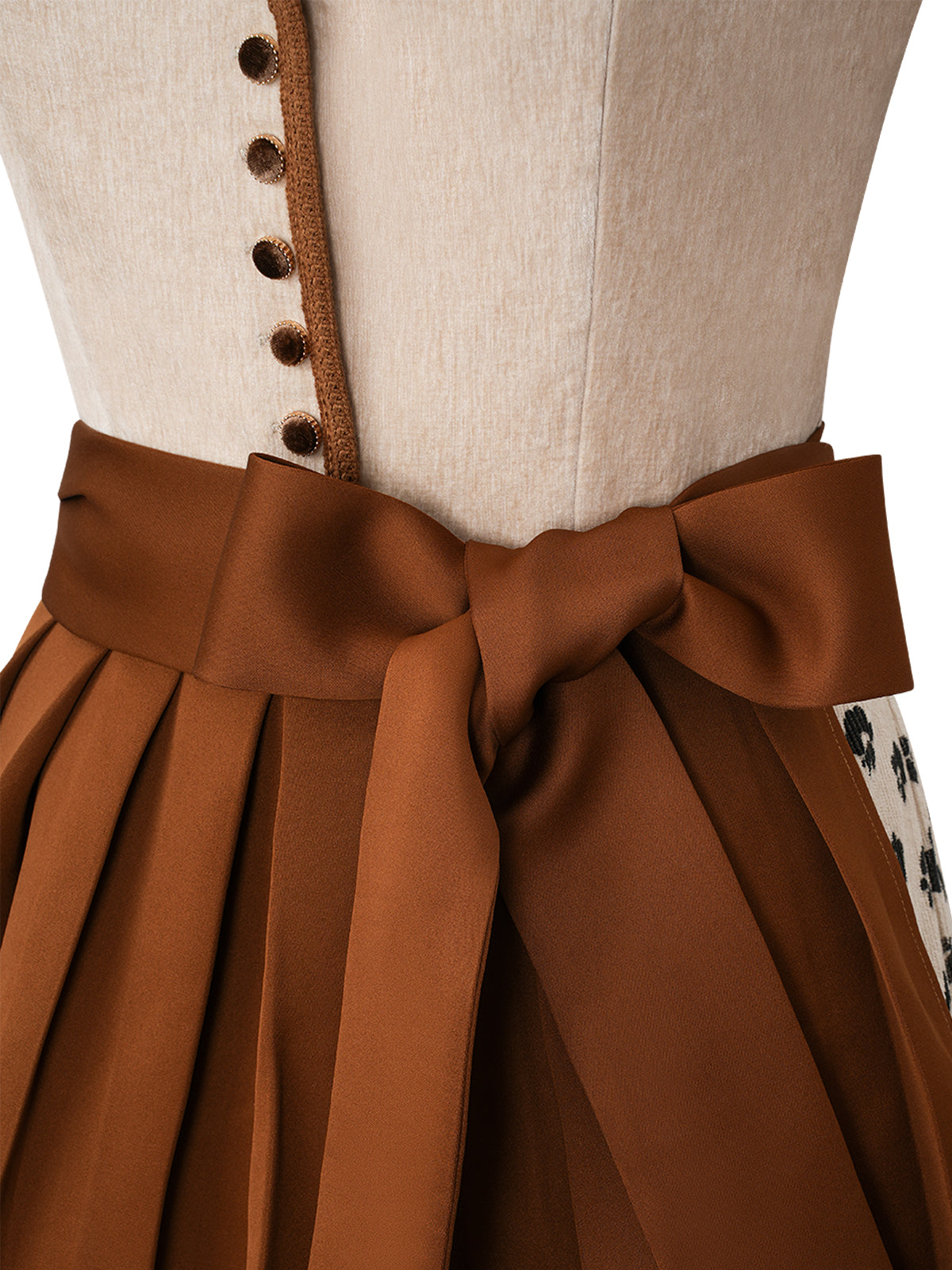 Damen Dirndl Mariella in Braun – Gerader Ausschnitt