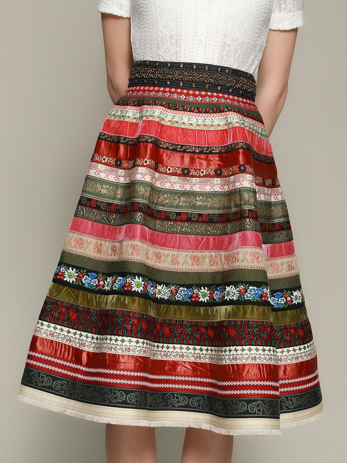 Bänderrock - Zona – Damenrock im Trachtenstil – Rot