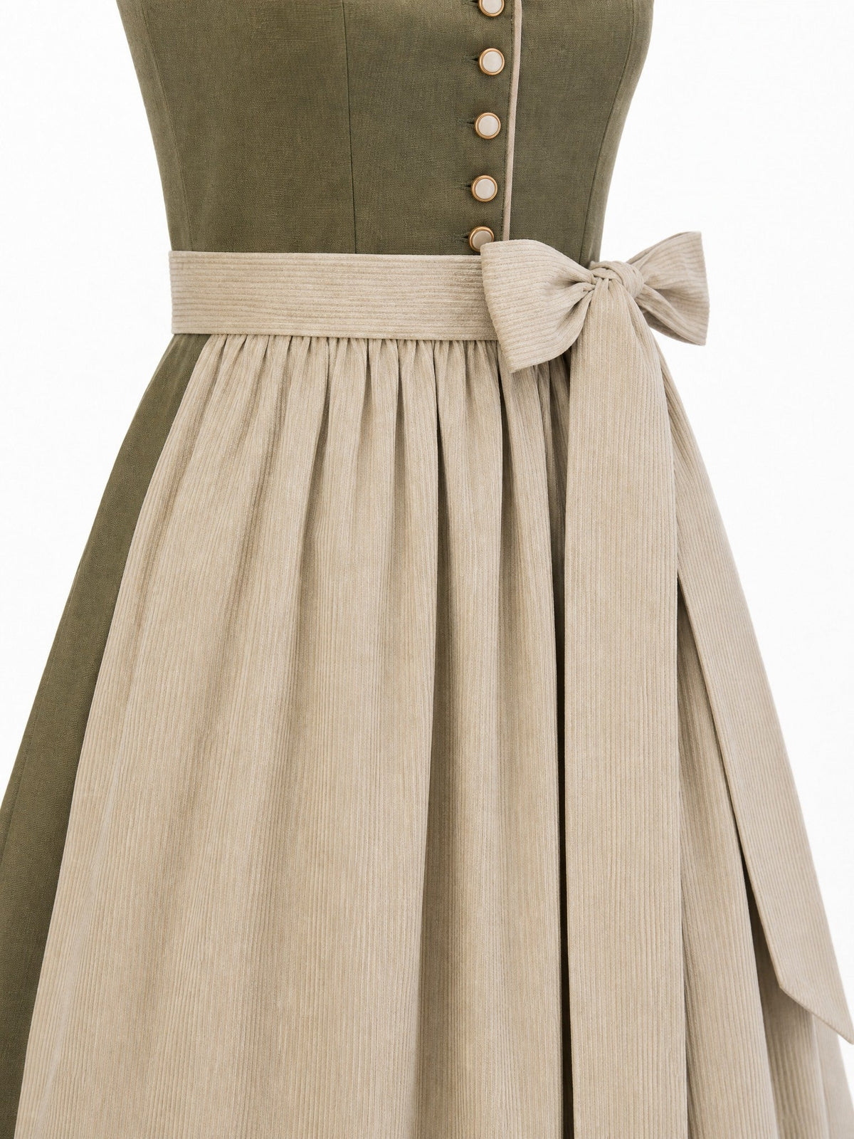 Dirndl Lina in Dunkeloliv mit Flachs Schürze - Detailansicht Taille und Schleife