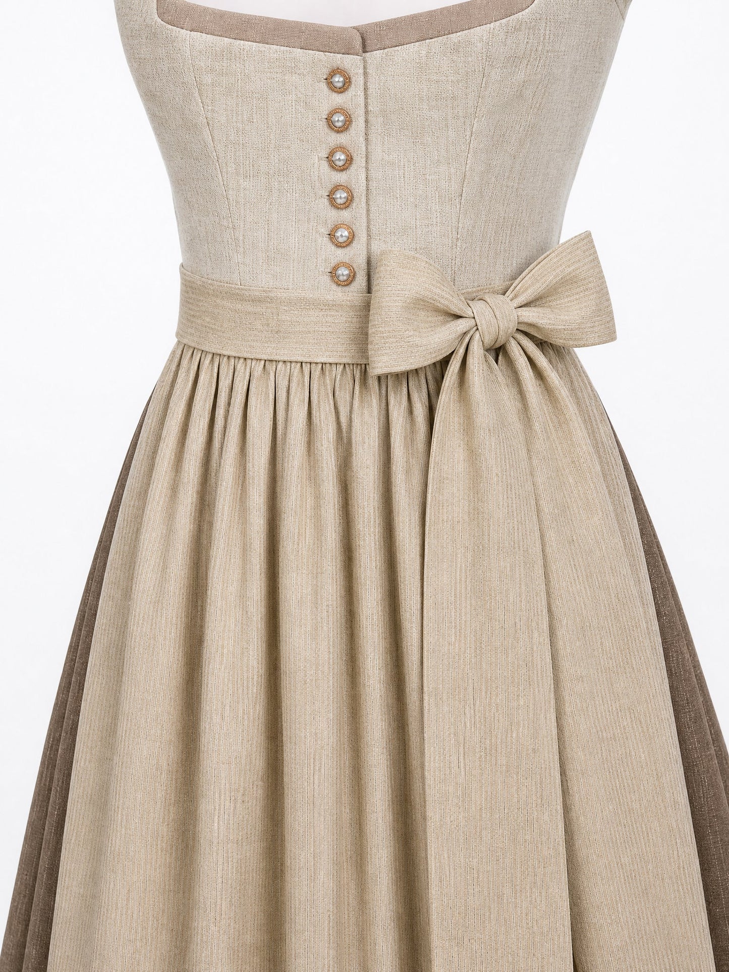 Dirndl Hanna in Haferbeige mit Warmer Sand Schürze - Detailansicht Taille und Schleife