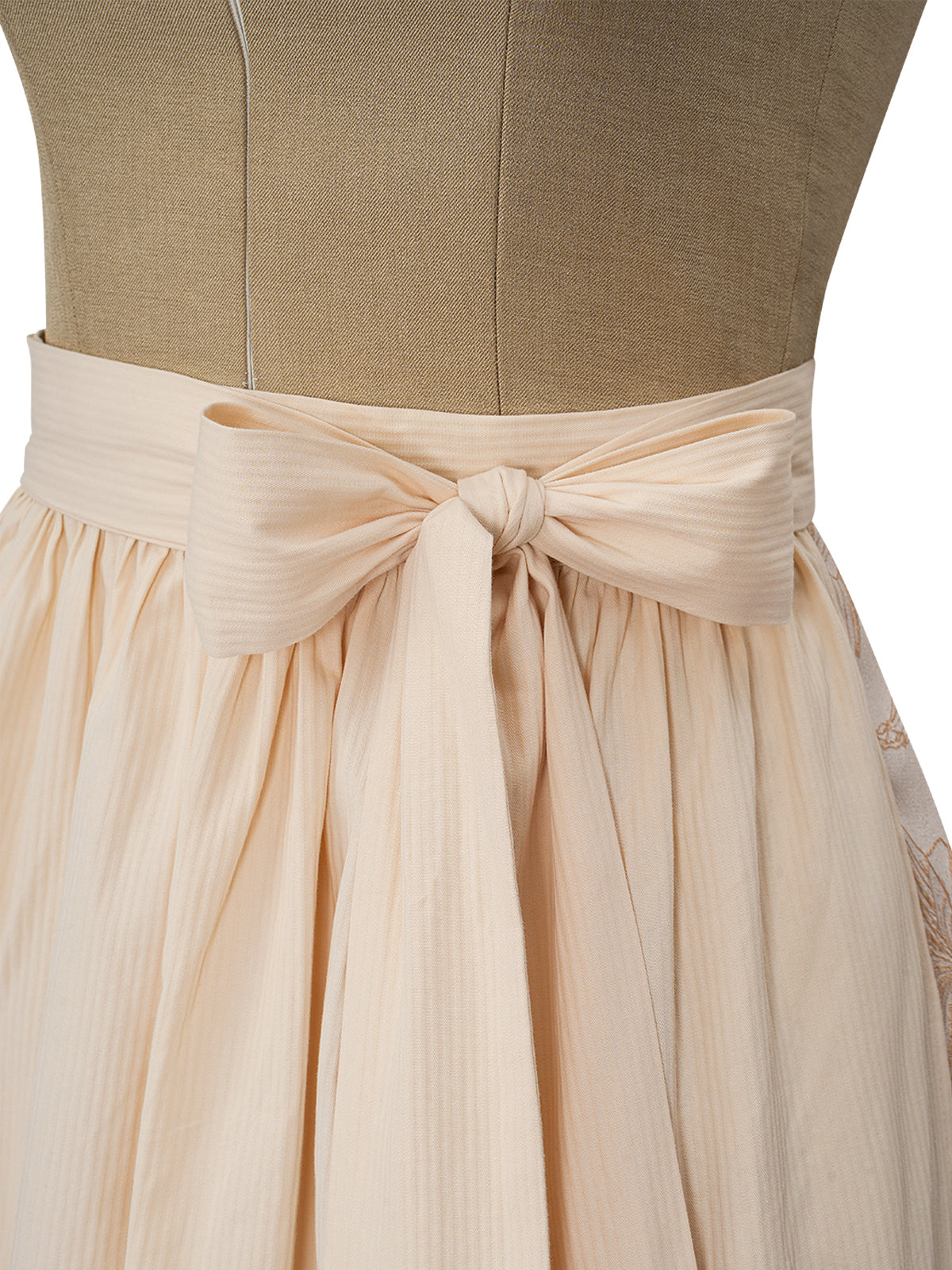 Vanessa Dirndl im klassischen Trachtenstil – Khaki