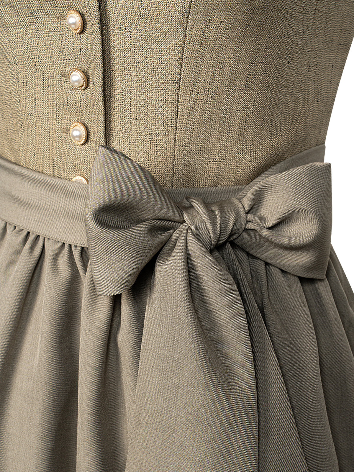 Dirndl Amana in Grün mit Herz-Ausschnitt