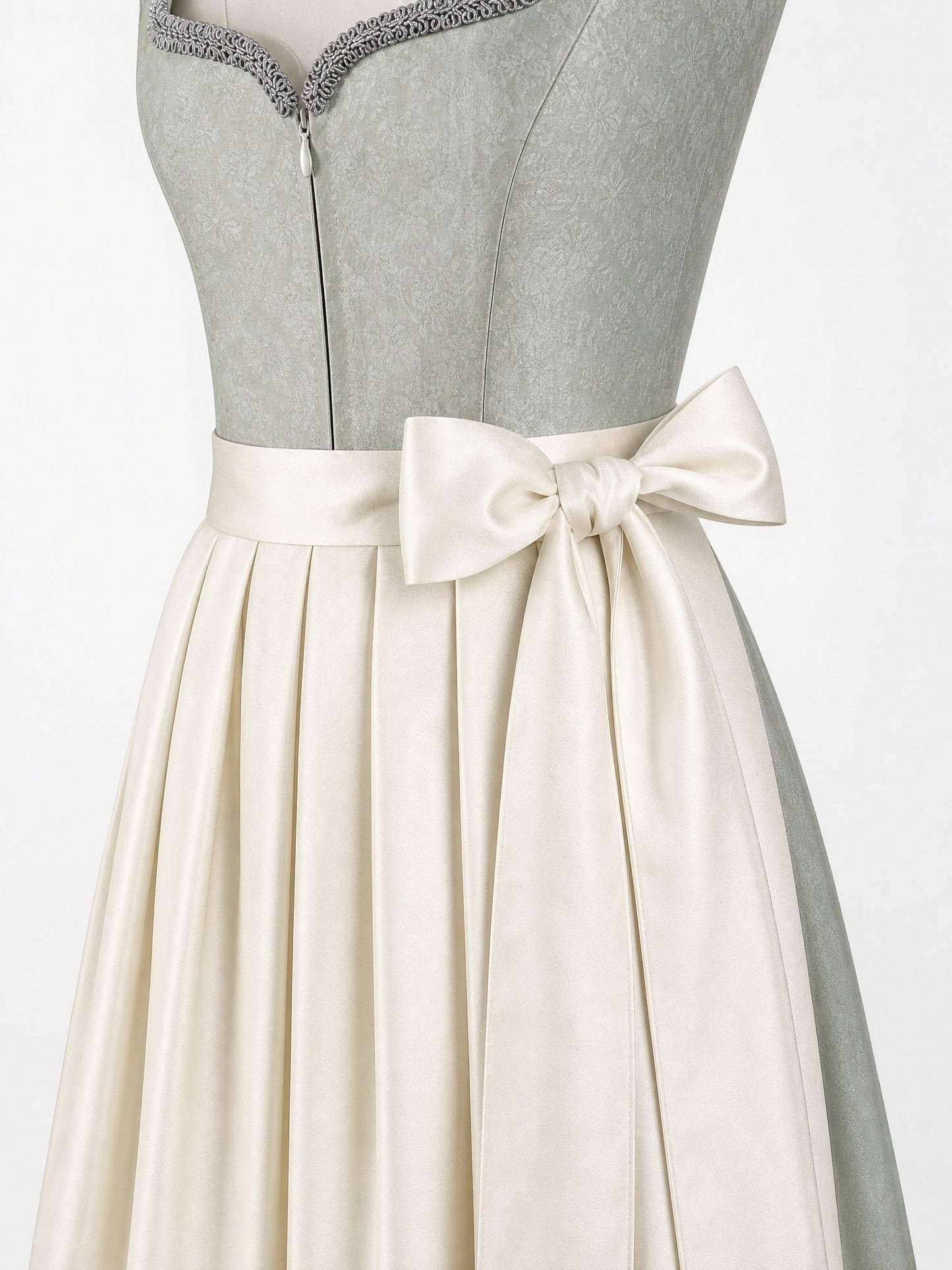 Dirndl Franziska in Mineralgrün mit Elfenbein Schürze - Detailansicht Taille und Schleife