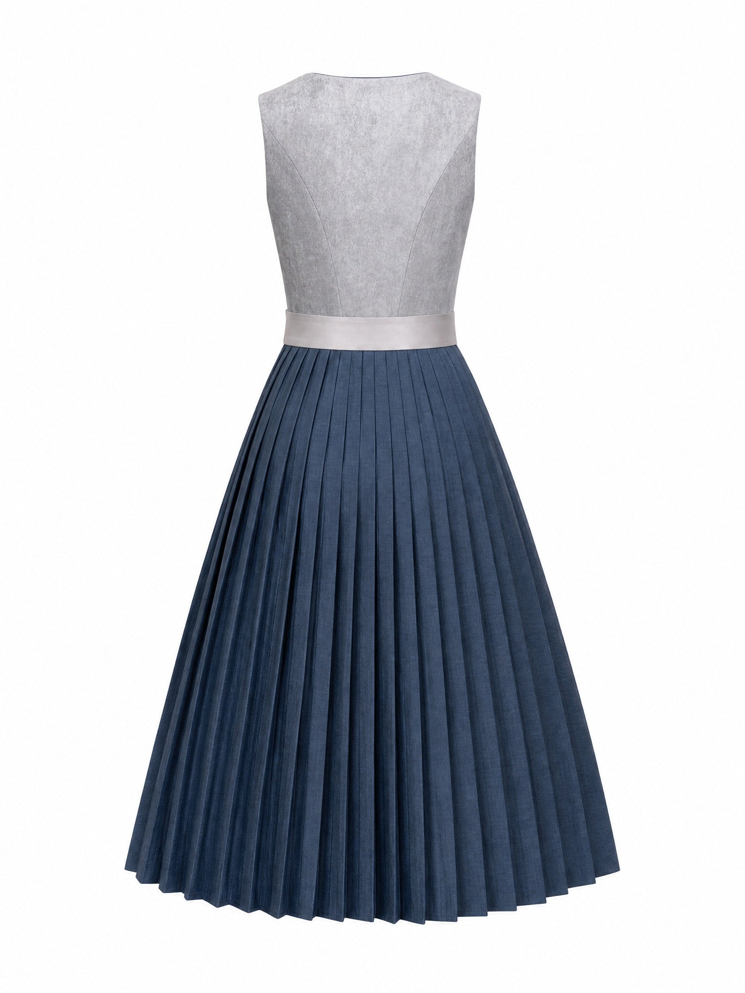 Dirndl Pia in Silberblau mit Perlgrau Schürze - Rückansicht