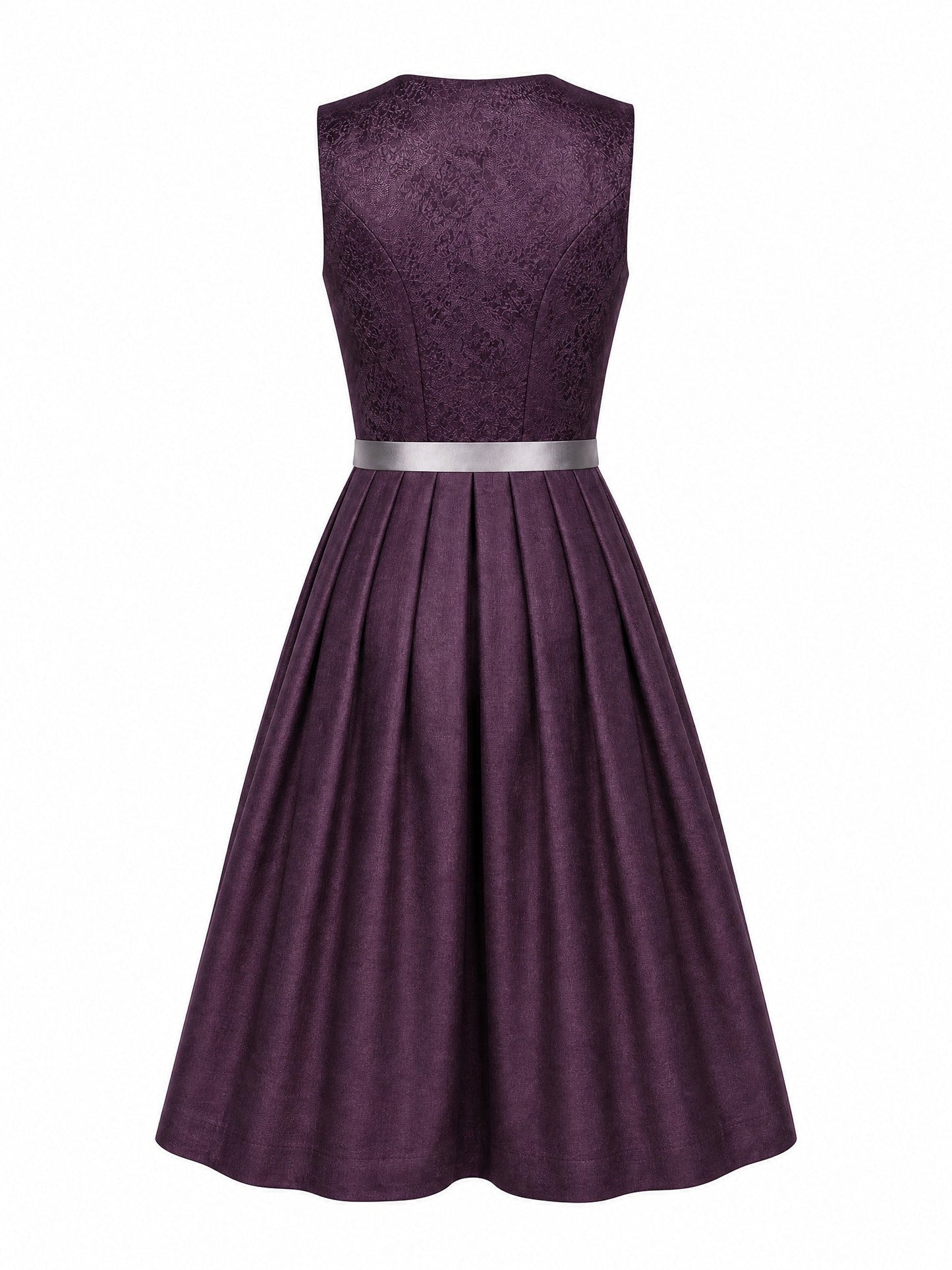 Dirndl Cecilia in Aubergine mit Perlgrau Schürze - Rückansicht